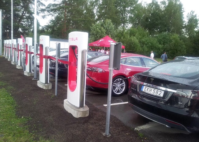 特斯拉超級充電站的開關柜